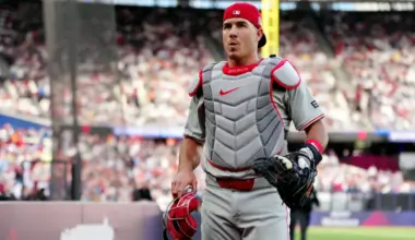 Phillies predicted to cut ties with JT Realmuto, on one condition image