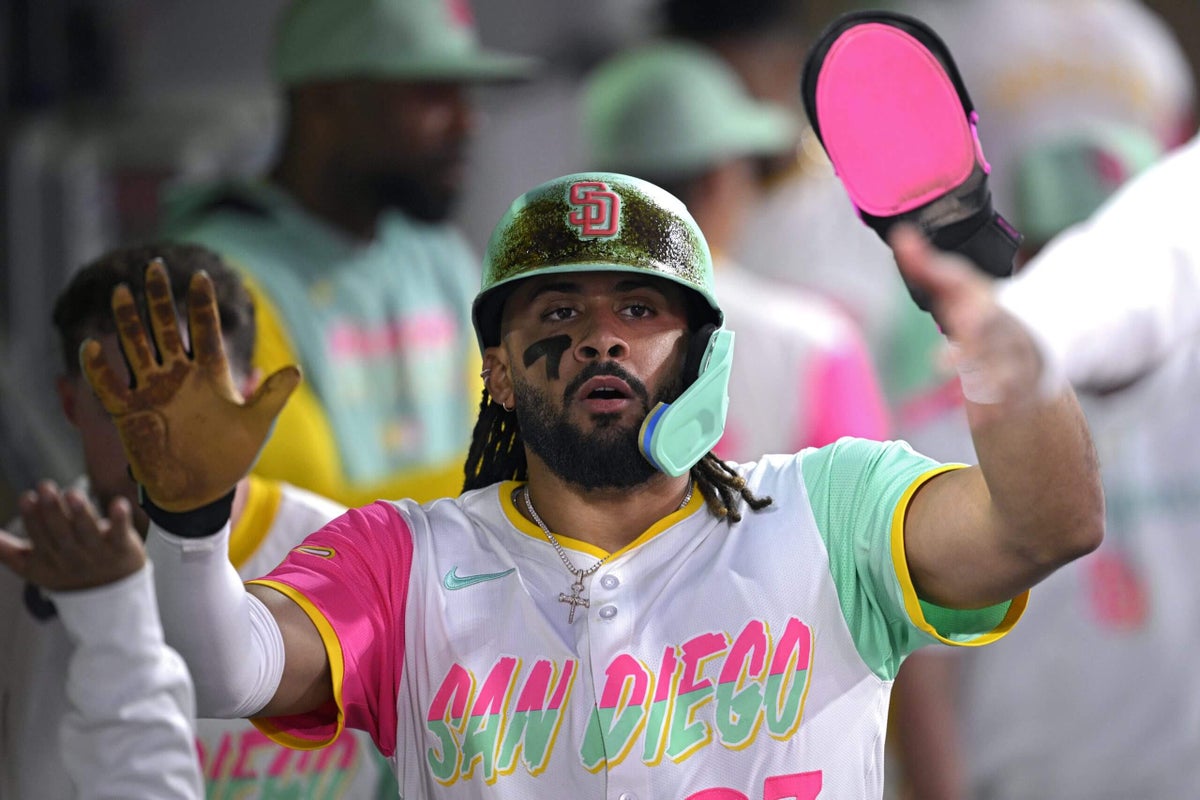 How to watch Padres at Brewers series this weekend, as San Diego scraps for NL West lead