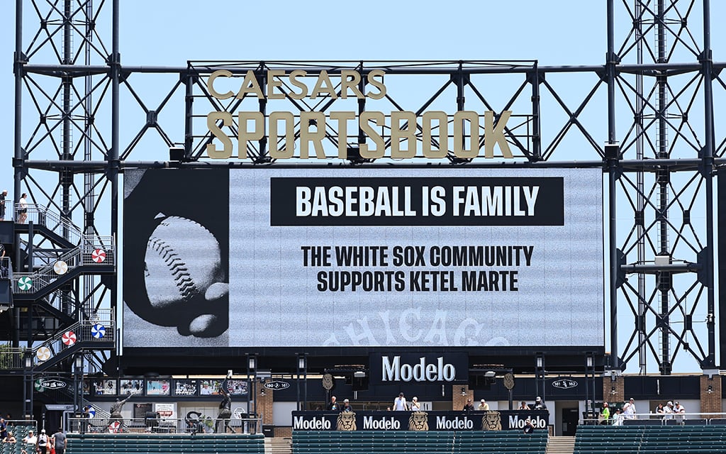 Diamondbacks fans rally to support Ketel Marte after fan incident vs. White Sox