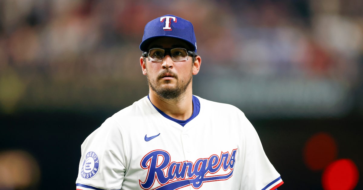 Texas Rangers add RHP Dane Dunning to boost pitching staff