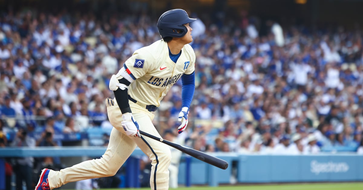 Shohei Ohtani hits 2 homers against Giants, ending the Dodgers star's 10-game homer drought