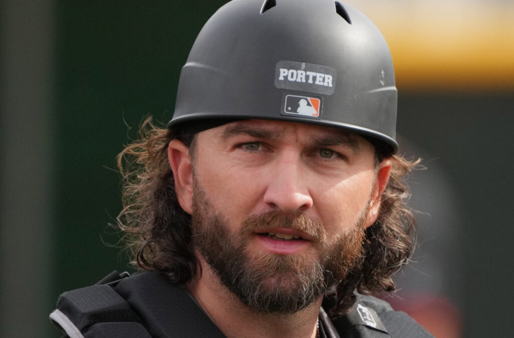 Giants Select Logan Porter, Designate Osleivis Basabe For Assignment