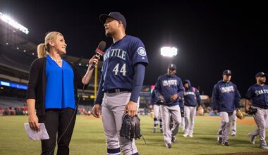 Angie Mentink embarks on new chapter as Seattle Mariners' first full-time female TV analyst