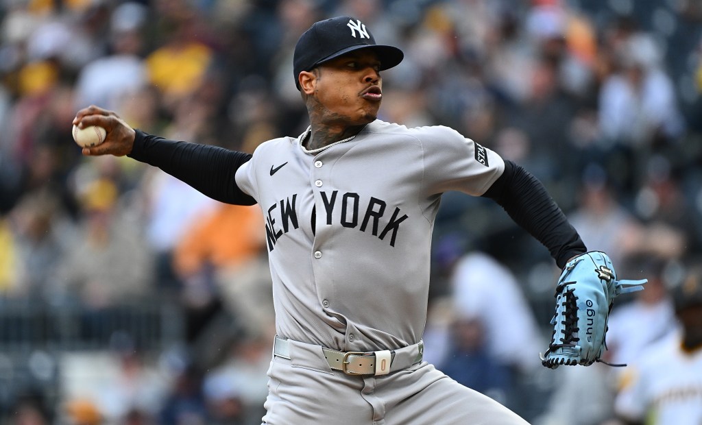 Marcus Stroman delivers a pitch during the Yankees' win over the Pirates on April 5, 2025.