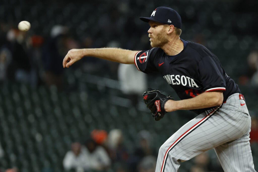 Michael Tonkin Accepts Outright Assignment With Twins