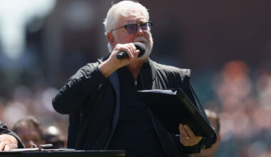 Mike Krukow ‘appalled’ by bizarre fan incident in Giants-Braves game – NBC Sports Bay Area & California