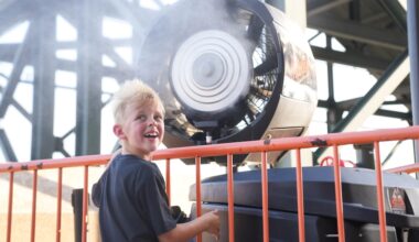 Orioles players, fans and staffers find ways to beat the heat
