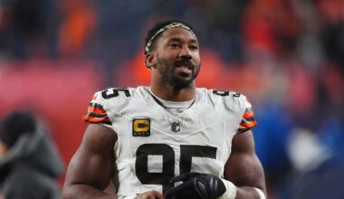 Myles Garrett, dad celebrate Father’s Day with first pitch at Texas Rangers game