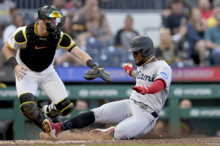 Marlins hold off Pirates, 3-2 | News, Sports, Jobs