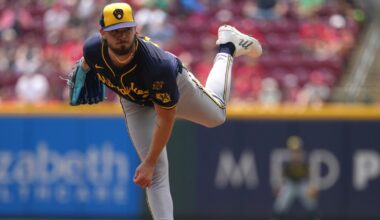 Collins hits 3-run homer, Chourio and Cameron belt 2-run shots as Brewers beat Reds 9-1