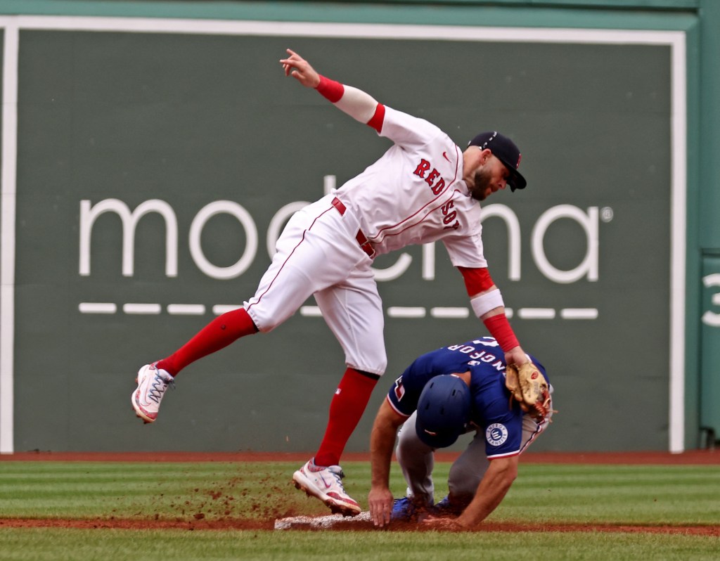 Red Sox could aggressively sell if things don't turn around soon