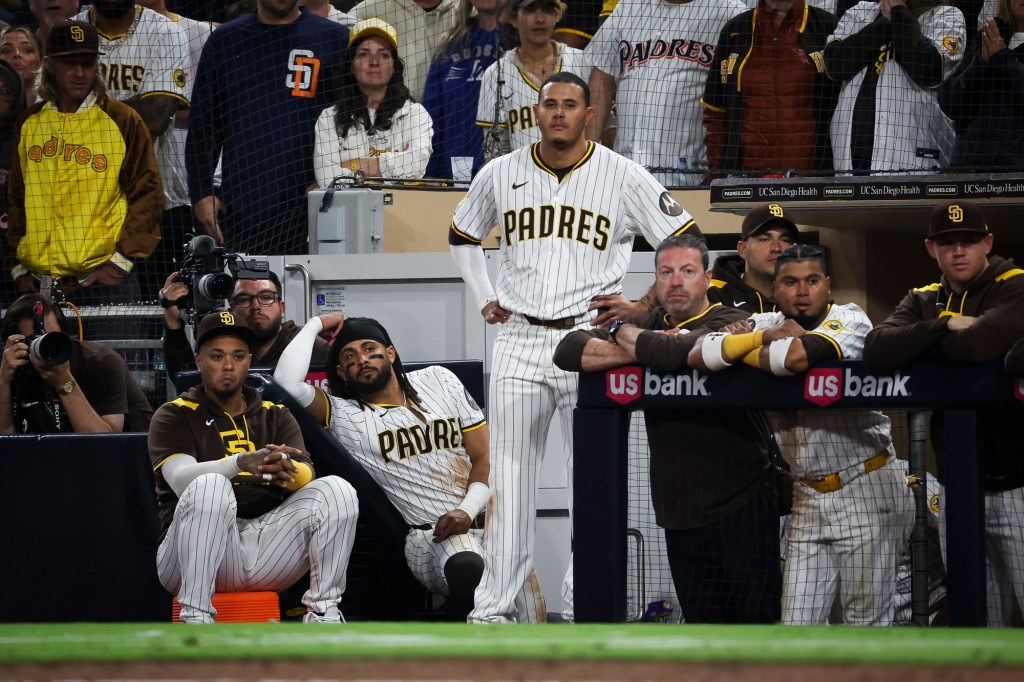 Wild night ends with Dodgers beating Padres in 10 innings