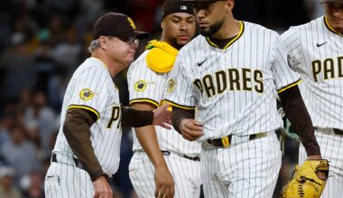 Add pitching to Padres' wish list as season reaches crucial point