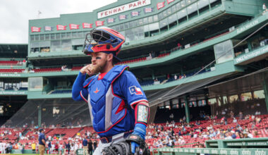 Tucker Barnhart Elects Free Agency