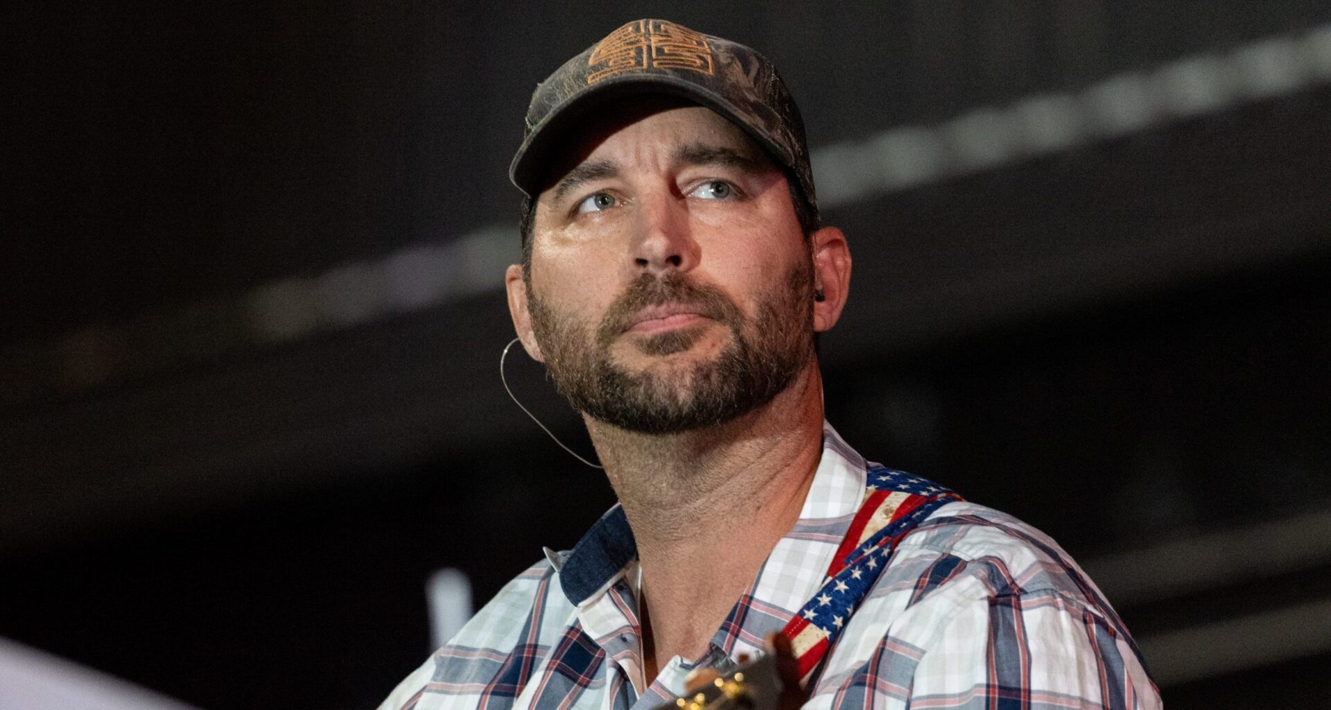 Democrats court Adam Wainwright for congressional run