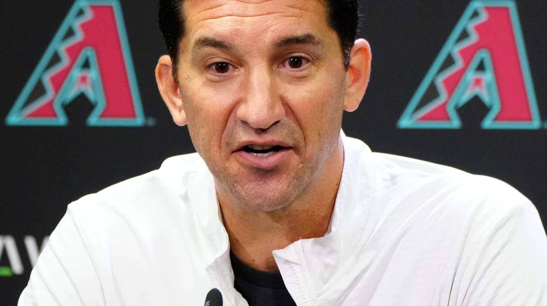 Mike Hazen Confronts MLB Bullpen Crisis as Diamondbacks Struggle