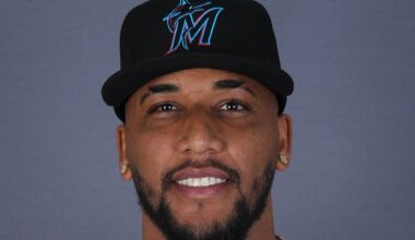Robinson Piña Impresses with Major League Debut for Marlins