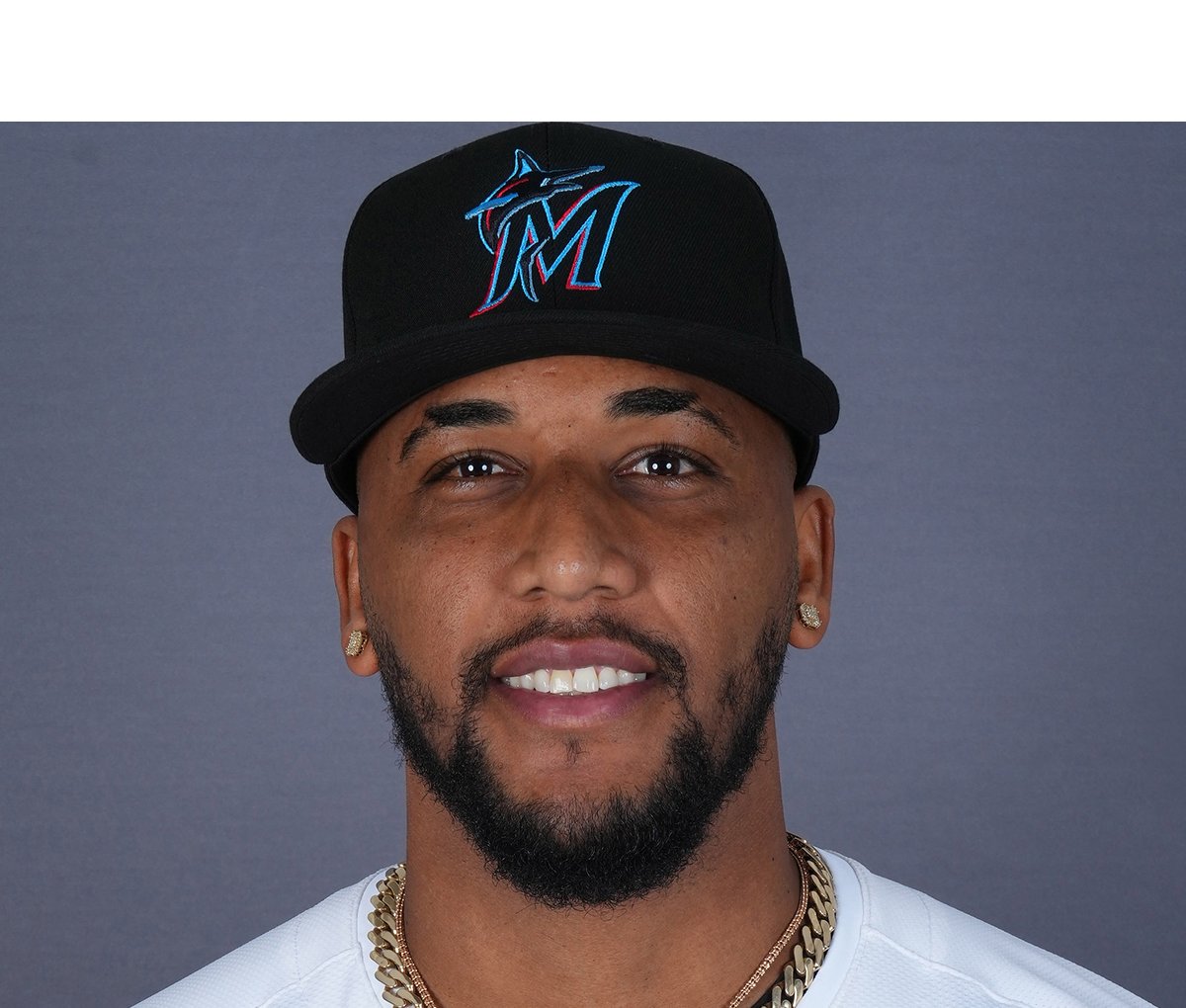 Robinson Piña Impresses with Major League Debut for Marlins