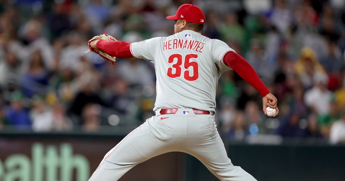 Phillies designate Carlos Hernández for assignment, recall Michael Mercado