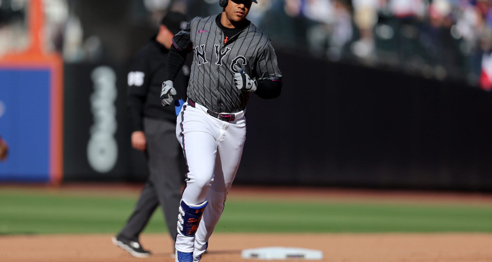 Mets Offense Explodes in 8-2 Win Over Rockies