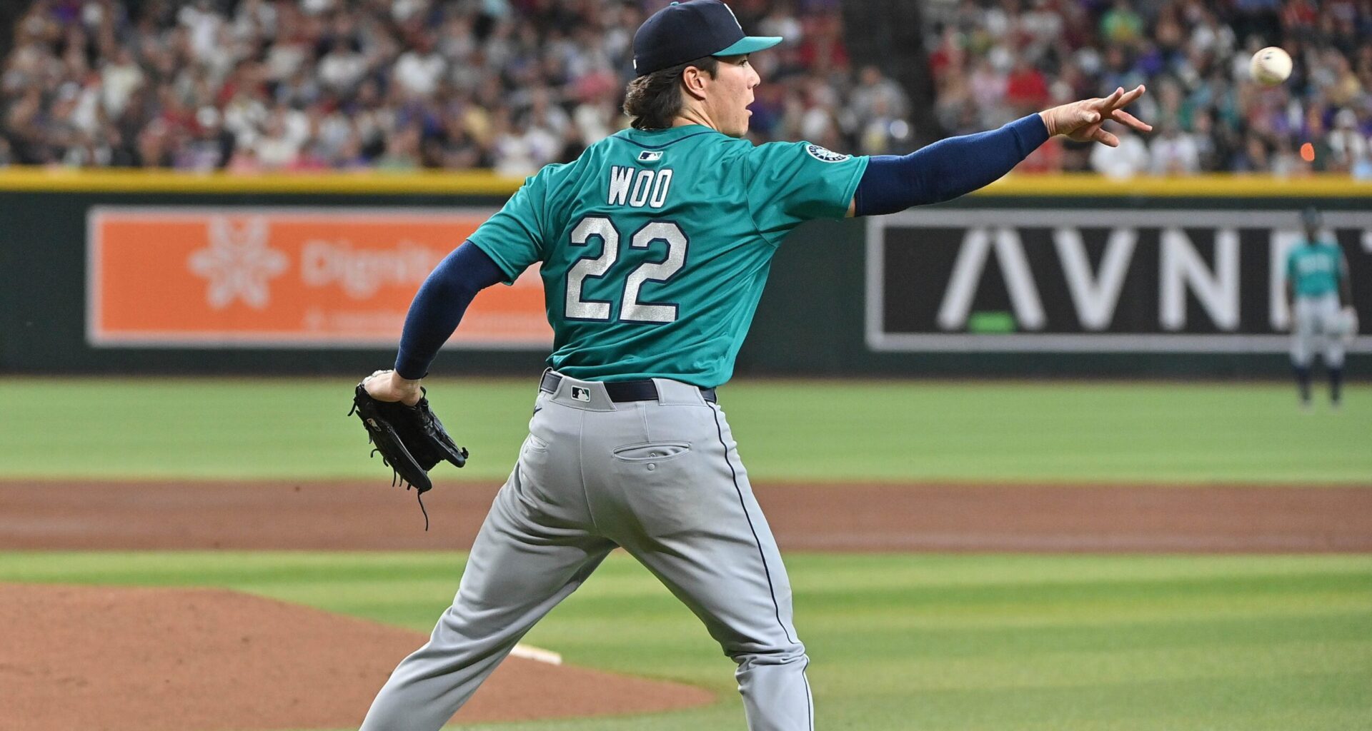 Bryan Woo Sparks Emotional MLB Insight Amid Mariners' Downturn