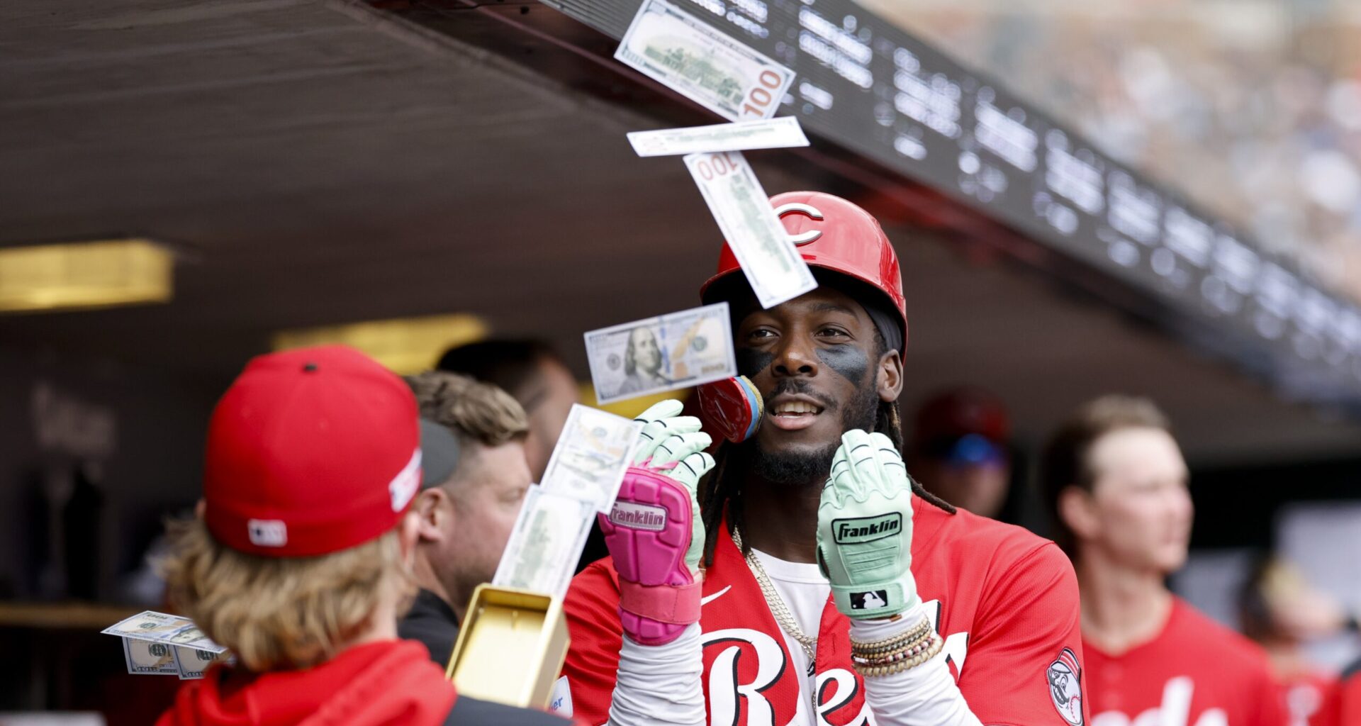 Elly De La Cruz Amazes MLB with Unbelievable Third-Inning Laser