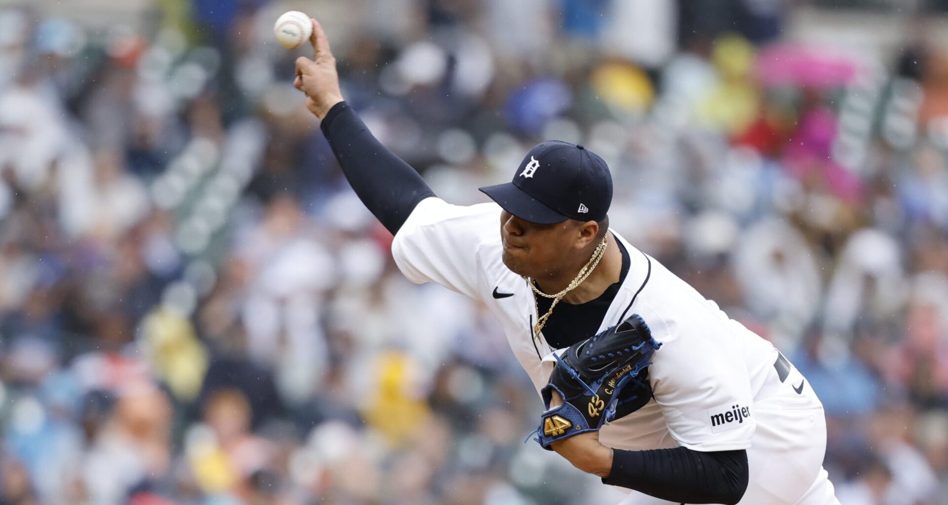 Carlos Hernandez Inspires Tigers with Stellar Debut Performance Against Pirates