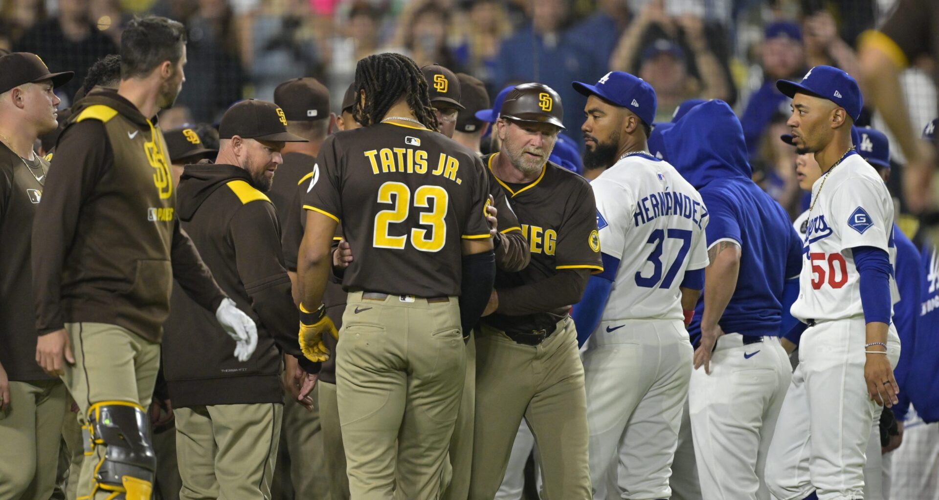 Mookie Betts refuses to address Dodgers-Padres Brawl