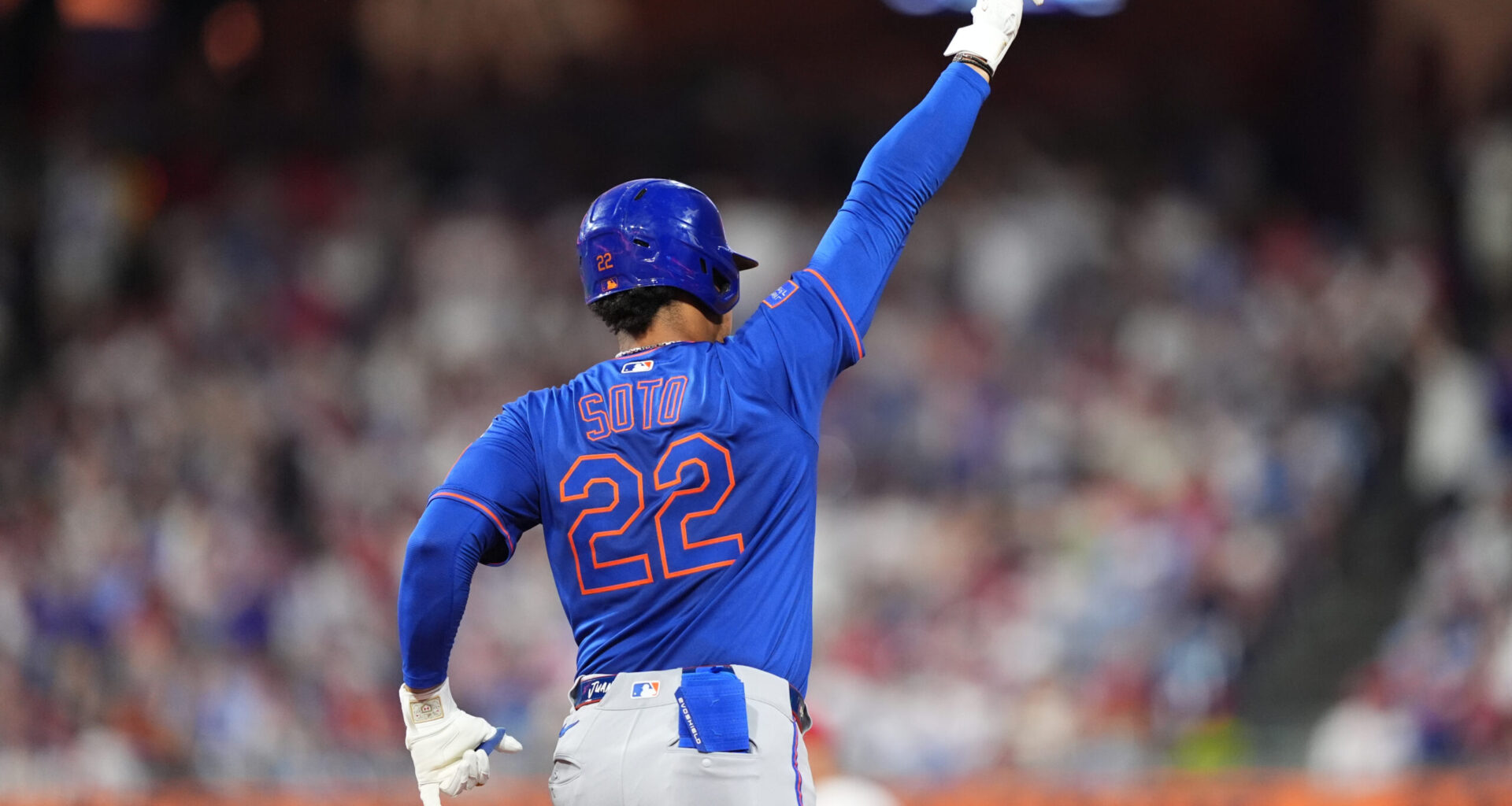 Soto, Mets Offense Break Out in Win Over Phillies