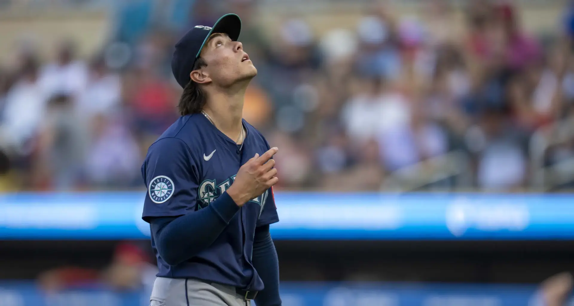 Bryan Woo dazzles with career highs as Mariners cruise to victory over Twins in stellar showdown