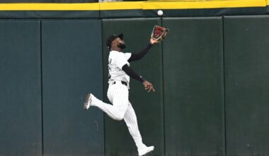 Luis Robert Jr. left Wednesday's White Sox game with an injury, possibly affecting trade talks.