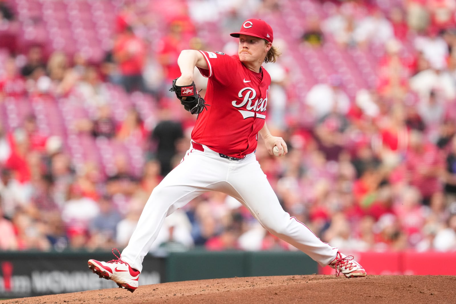 Cincinnati Reds pitcher Andrew Abbott throws during the second inning of a baseball game against the Minnesota Twins, Tuesday, June 17, 2025, in Cincinnati. (AP Photo/Jeff Dean)