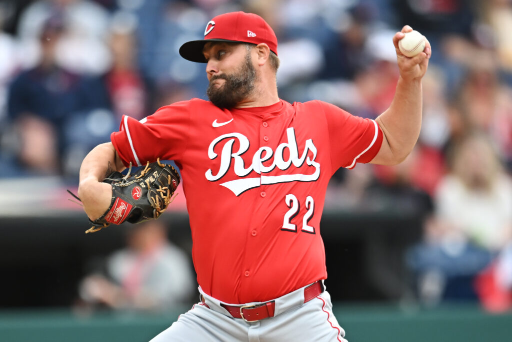 Reds Place Wade Miley On IL With Flexor Strain