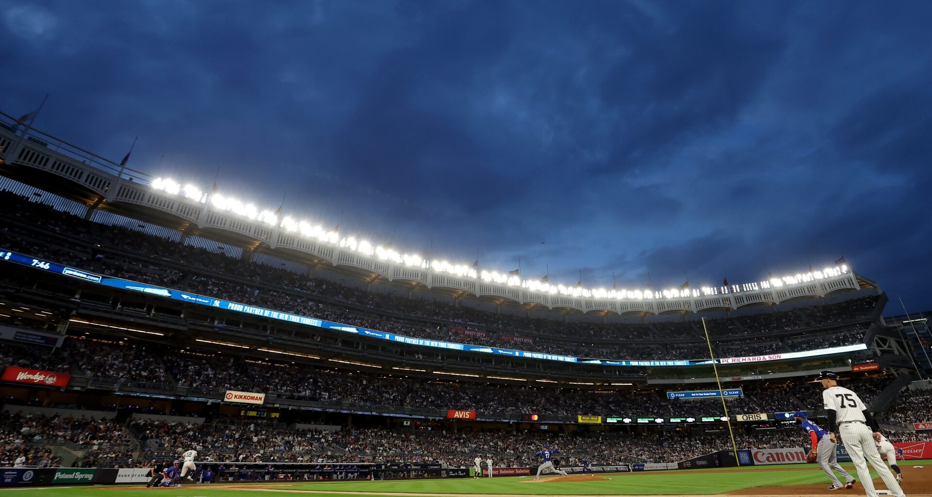 Red Sox Pitcher Subject Of Dumb Mistake At Yankee Stadium