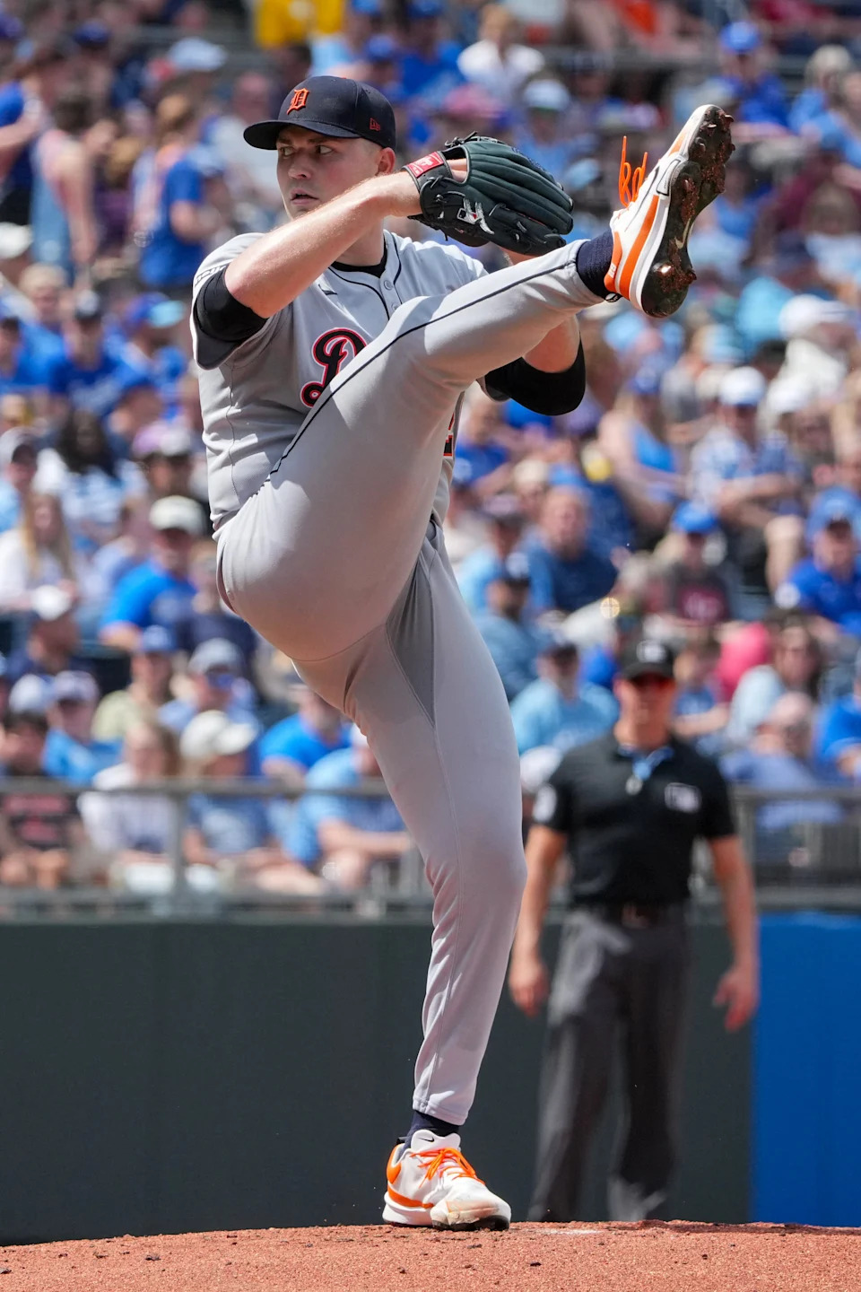 Detroit Tigers starting pitcher Tarik Skubal (29) delivers a pitch against the Kansas City Royals in the first inning at Kauffman Stadium in Kansas City, Missouri, on Saturday, May 31, 2025.