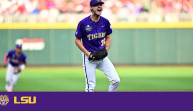 Tigers Defeat Arkansas, 4-1, in CWS Opening Game – LSU