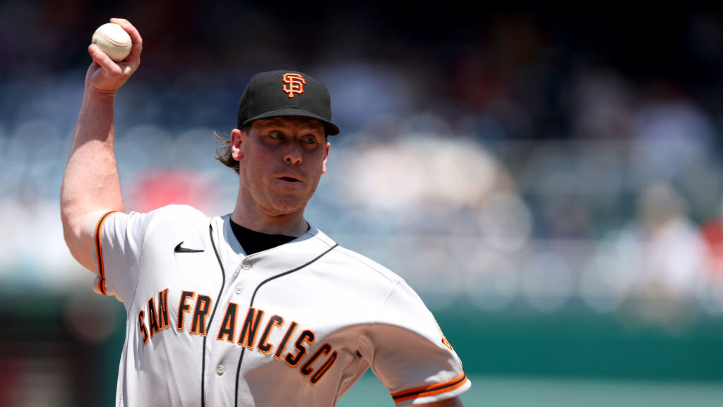 Anthony DeSclafani #26 of the San Francisco Giants pitches to a Washington Nationals batter in the ...