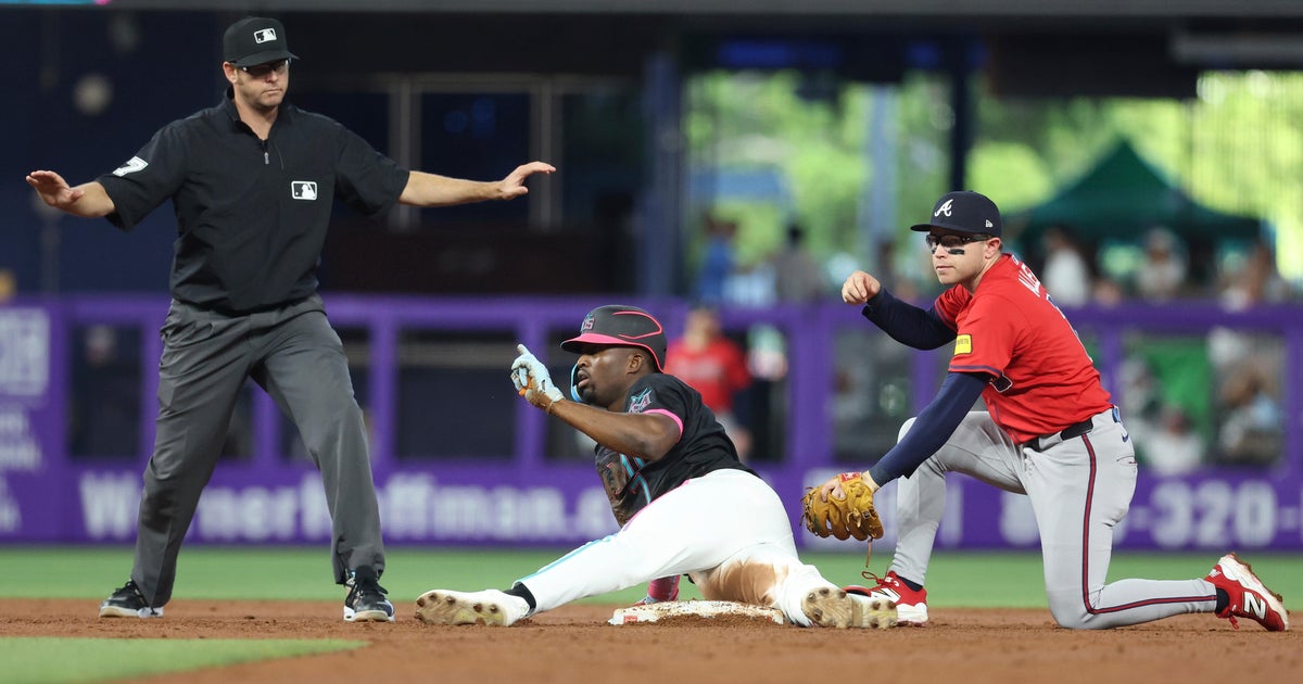 Acuña reaches base 4 times and Atlanta Braves beat Miami Marlins 7-0