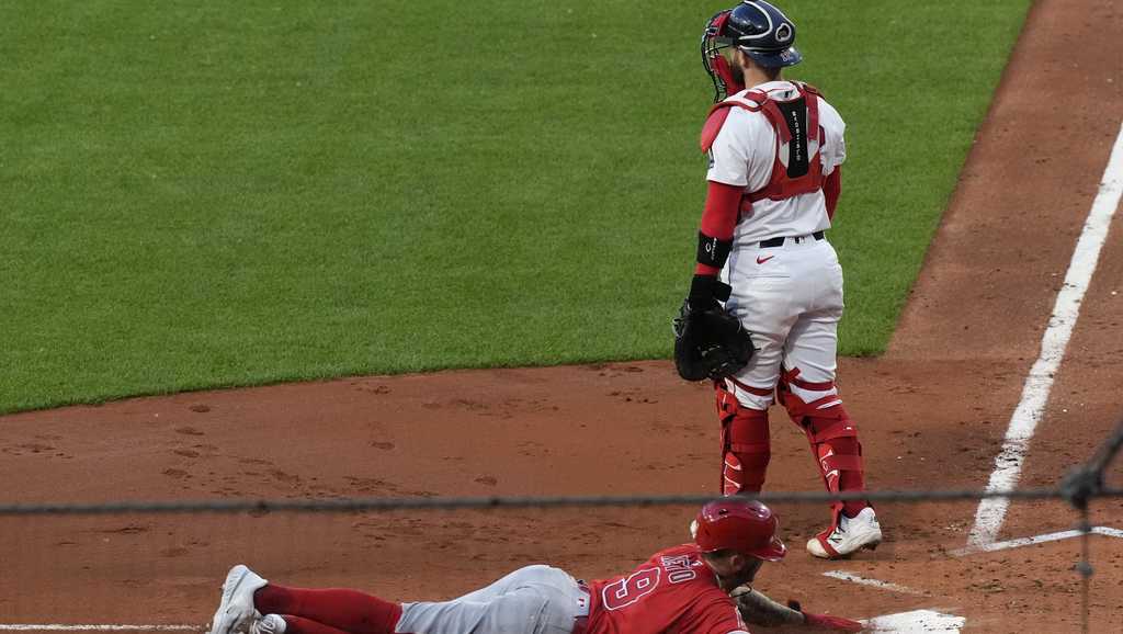Red Sox manager Alex Cora proclaims team 'not getting better' following 8th loss in 10 games