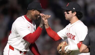 Marcelo Mayer hits first 2 career home runs at Fenway Park to help Red Sox beat Rays