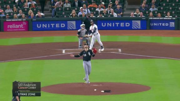 Walker homers and drives in 4 as Astros rout White Sox 10-2