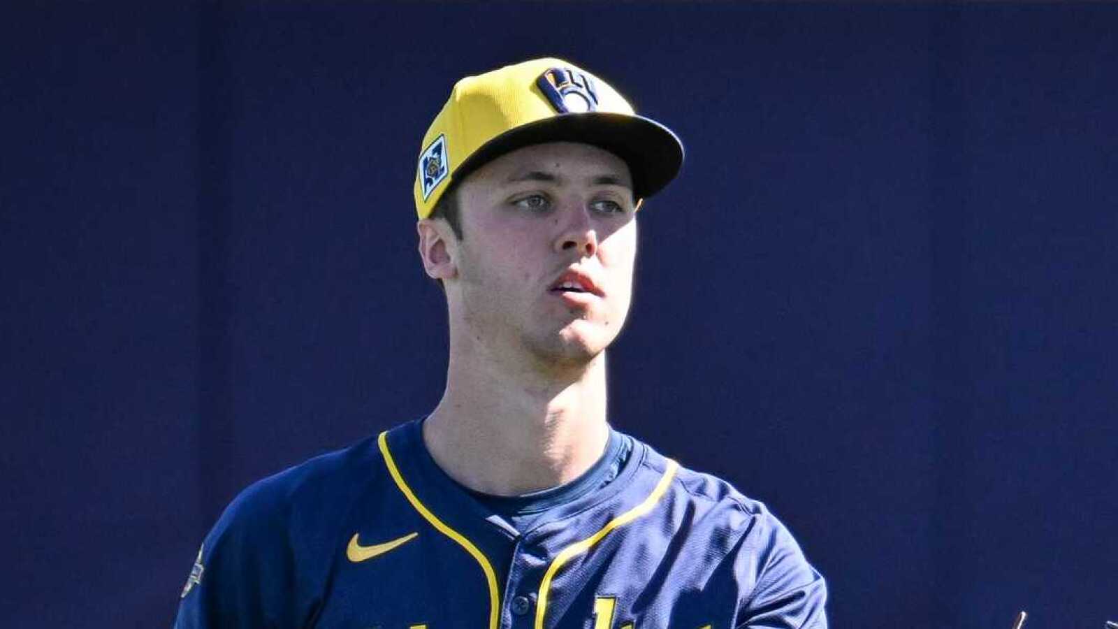 Brewers to promote top pitching prospect for MLB debut
