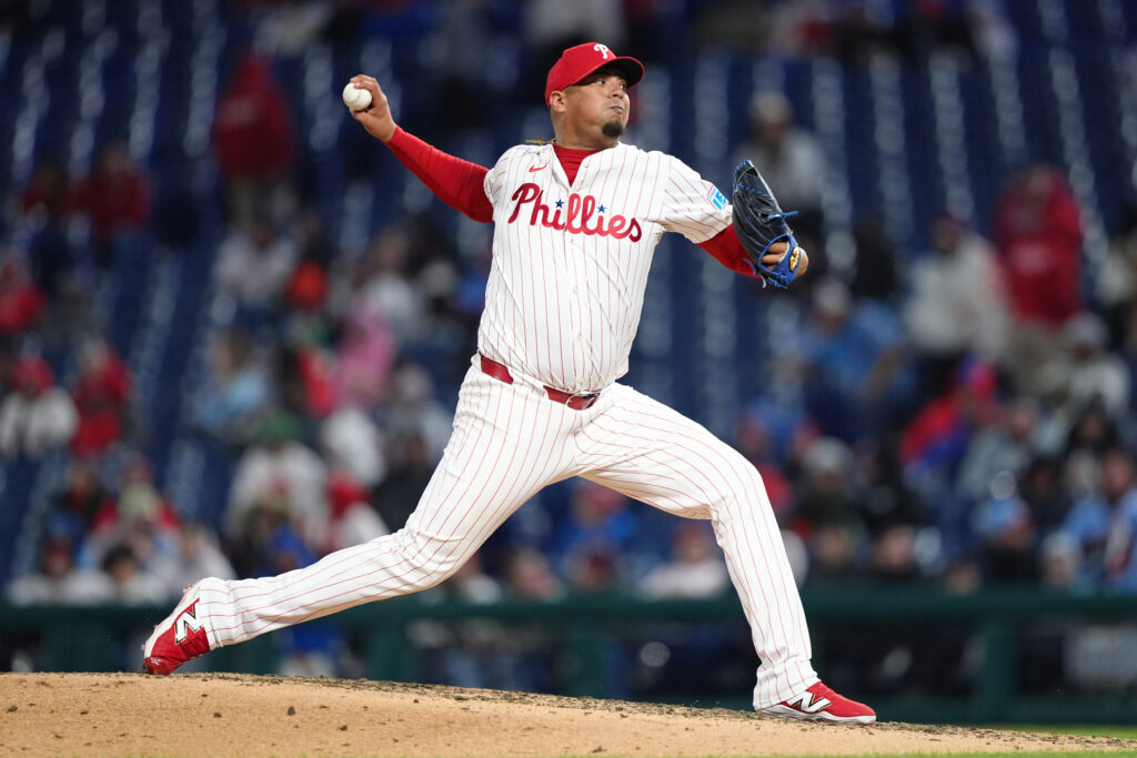 Phillies Designate Carlos Hernández For Assignment