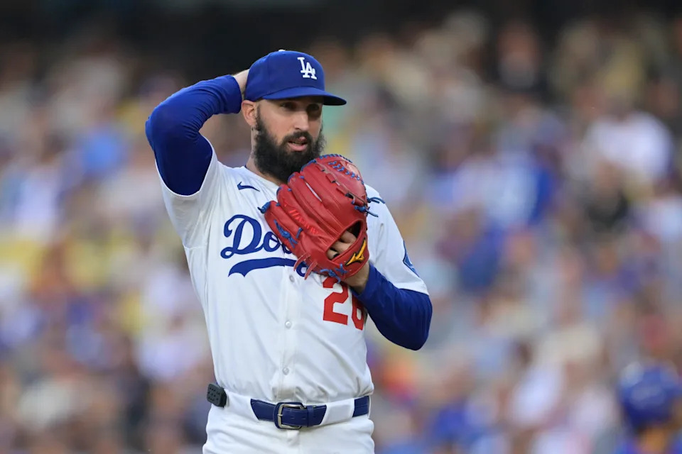 Los Angeles Dodgers pitcher Tony Gonsolin (26) reacts to hitting New York Mets shortstop Francisco Lindor (12) (not pictured) during the first inning at Dodger Stadium.Jayne Kamin-Oncea-Imagn Images