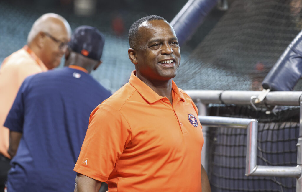 Brown: Astros Exploring Market For Left-Handed Bats