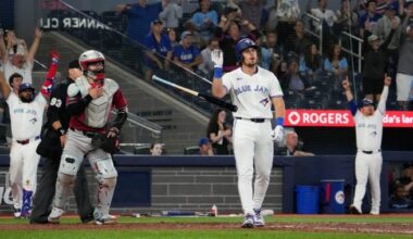 Blue Jays use long ball for walkoff victory