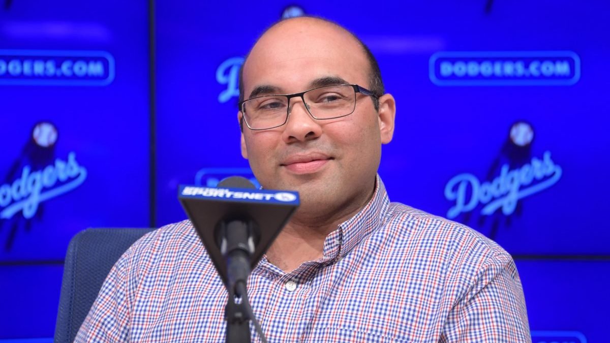 Farhan Zaidi has great response to Giants fans’ ‘Dodgers plant’ theory – NBC Sports Bay Area & California