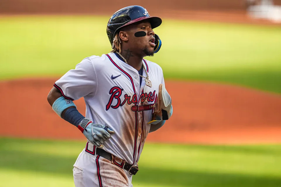 Atlanta Braves right fielder Ronald Acuna Jr (13) Dale Zanine-Imagn Images