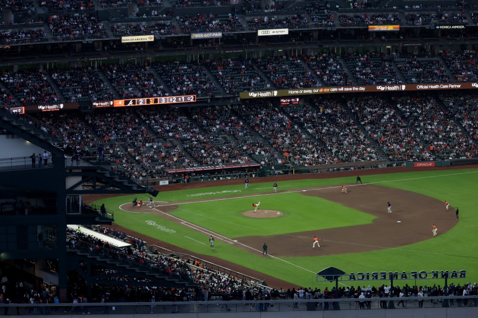 General view of a baseball game at Oracle Park.
