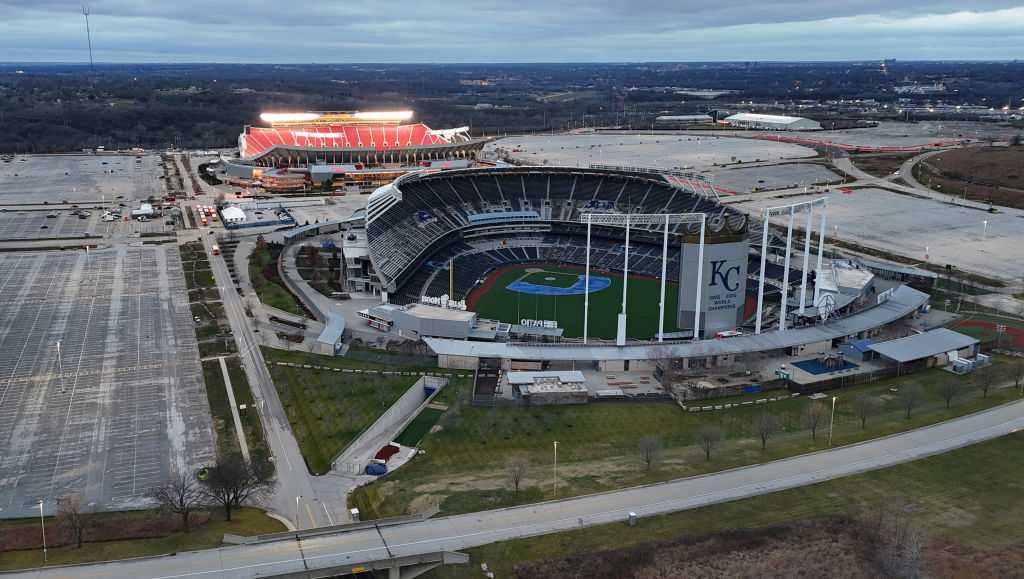 Chiefs, Royals react to Missouri stadium funding bill's approval
